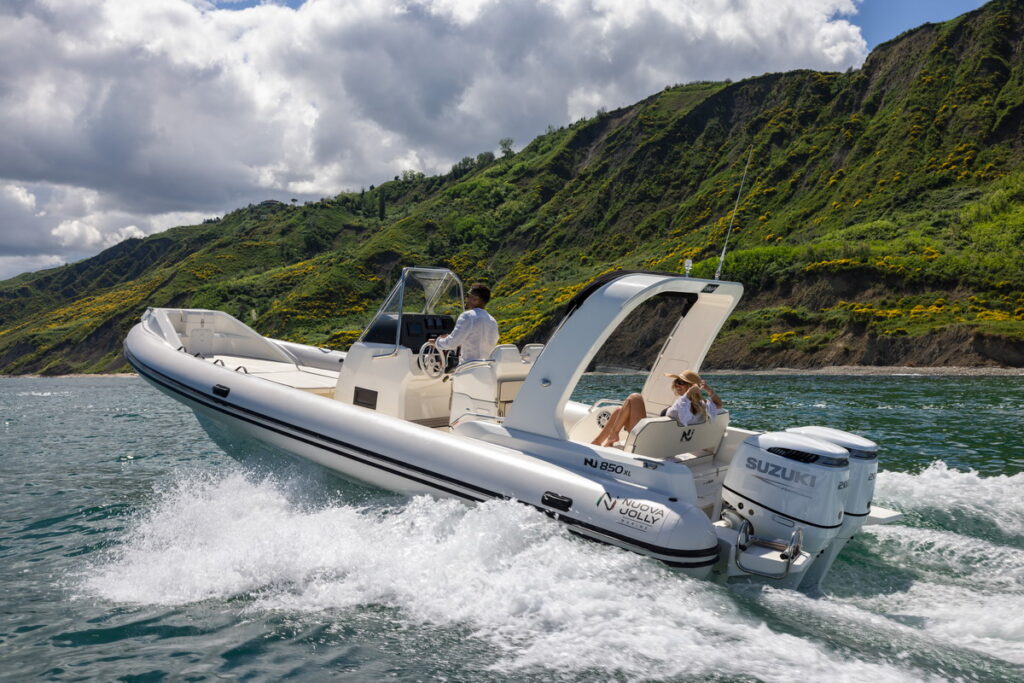 Il nuovo Suzuki DF200, V6 da 200 HP, si aggiudica il Boating Industry Top Products Award 2025