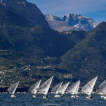 Penultimo giorno di regate ai Campionati Italiani Giovanili in Singolo Kinder Joy of moving 2025 sul Garda Trentino